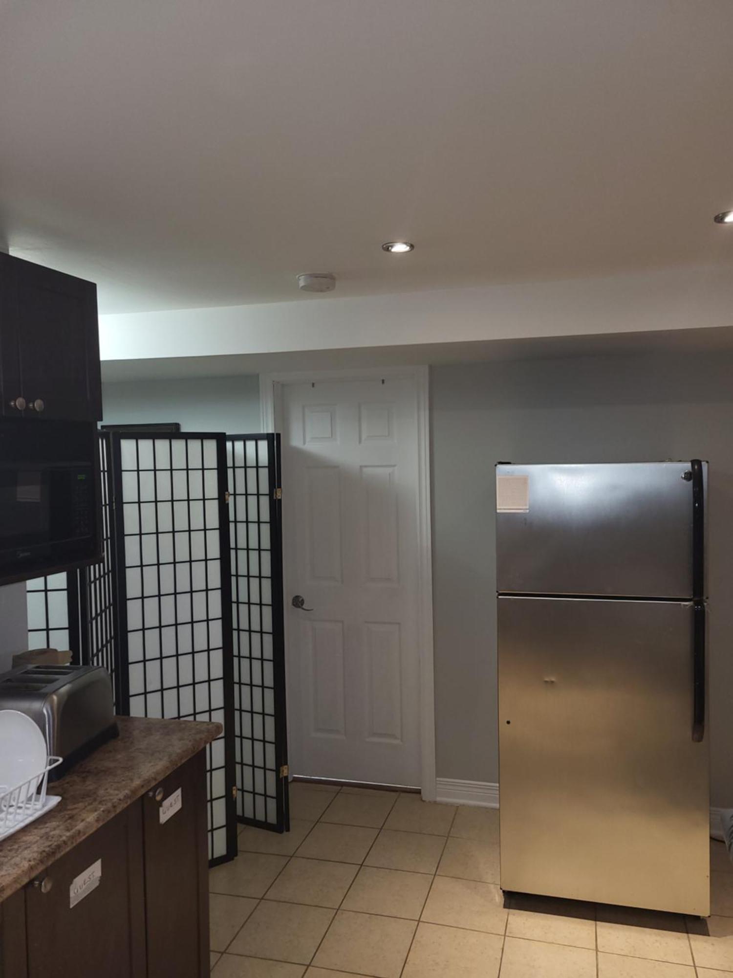 Lovely Guest Entire Apartment Minutes From Ottawa Airport Exterior foto