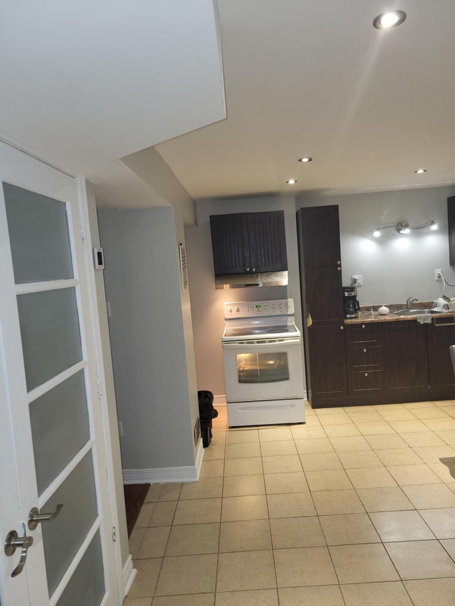 Lovely Guest Entire Apartment Minutes From Ottawa Airport Exterior foto